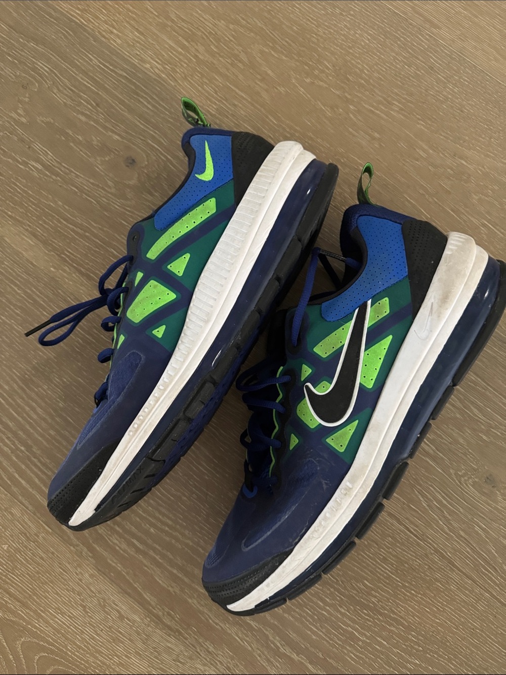 Nike Mens Navy Blue and Neon Green Air Max Sneakers